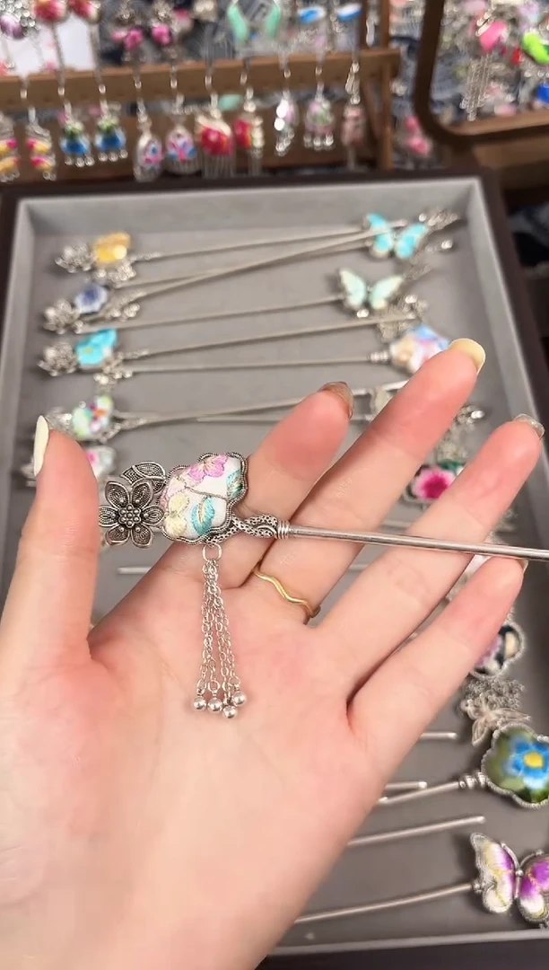 织绣˗****˗民族风非遗老绣饰品466