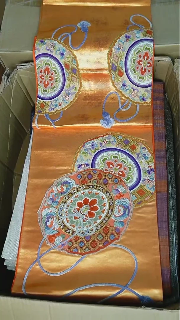 织绣112 箔底宝象花打籽绣