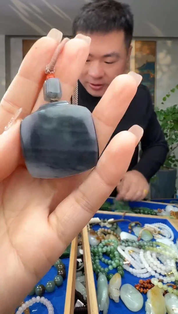 颈饰未镶嵌和田玉拍一发一