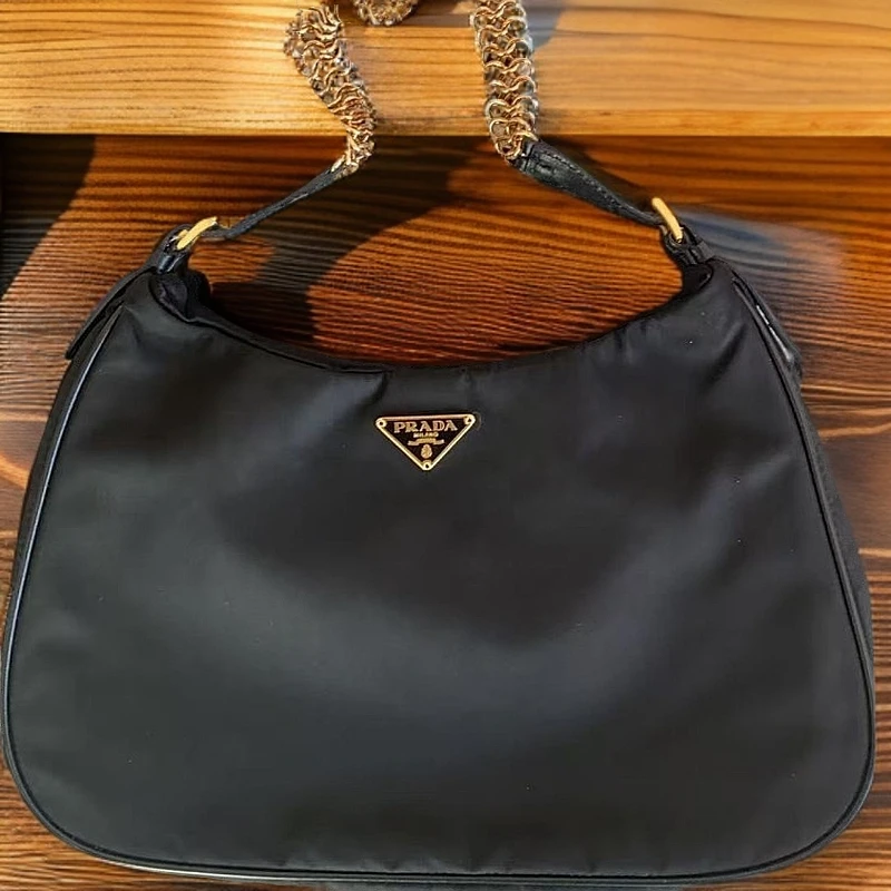 95新 Prada/普拉达 黑色链条hobo腋下包 1216 6400