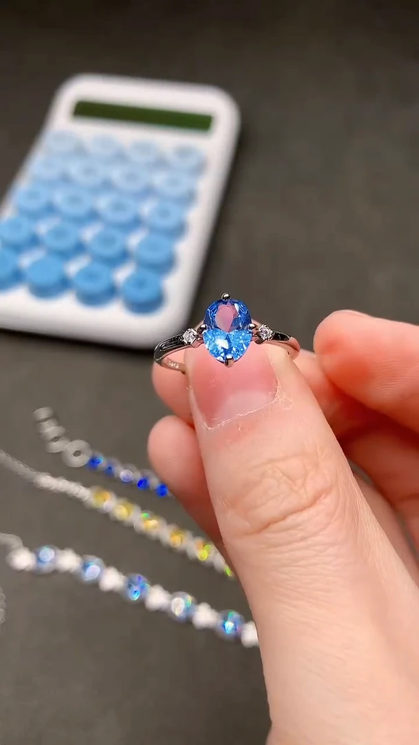 【闪购商品】海蓝宝石戒圈银S925镶嵌....