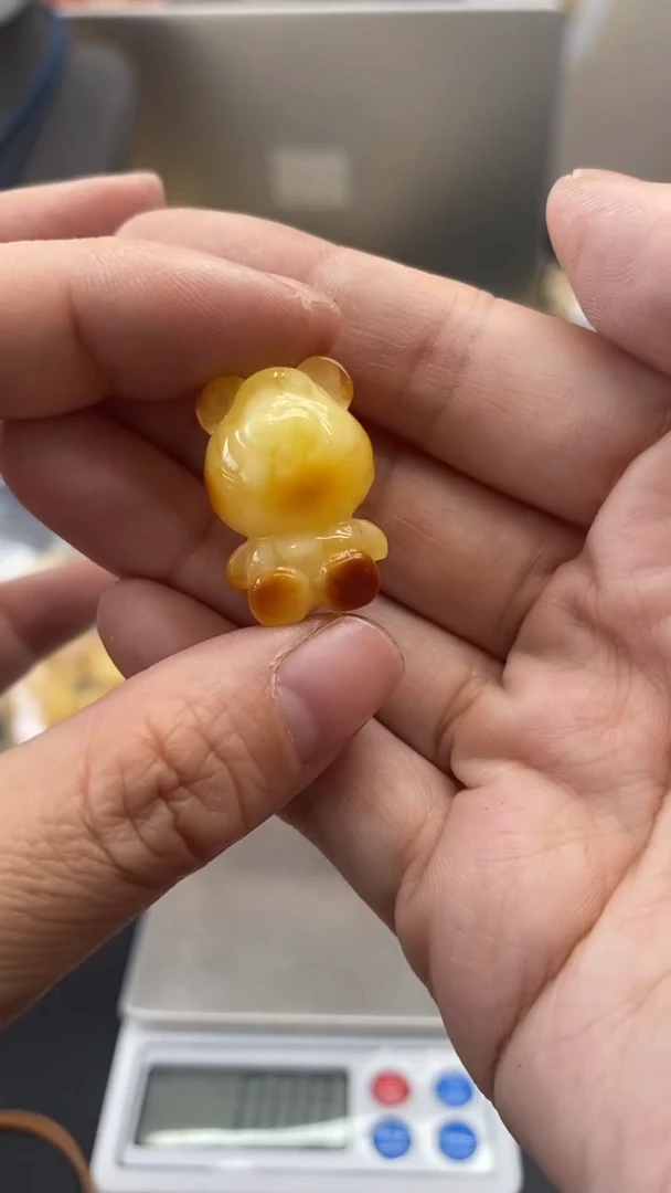 琥珀未镶嵌珠宝奇石2045