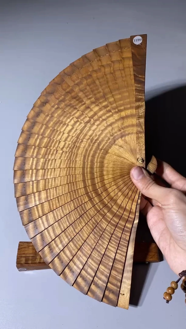 【闪购商品】金丝楠木雕339号18cm精品金丝楠扇子