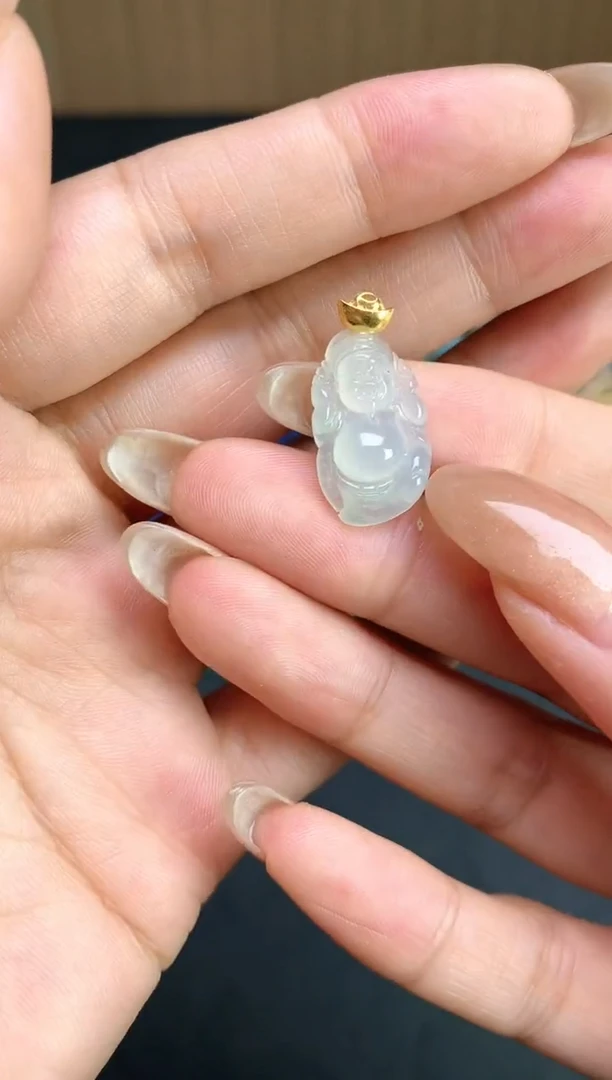 颈饰18K金镶嵌翡翠2025120101