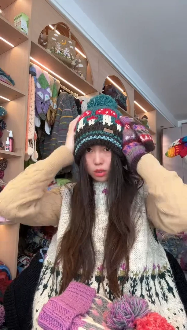 羊毛绿色波浪蘑菇帽