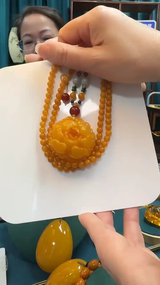 未镶嵌吊坠(赠链)琥珀蜜蜡牡丹花套装
