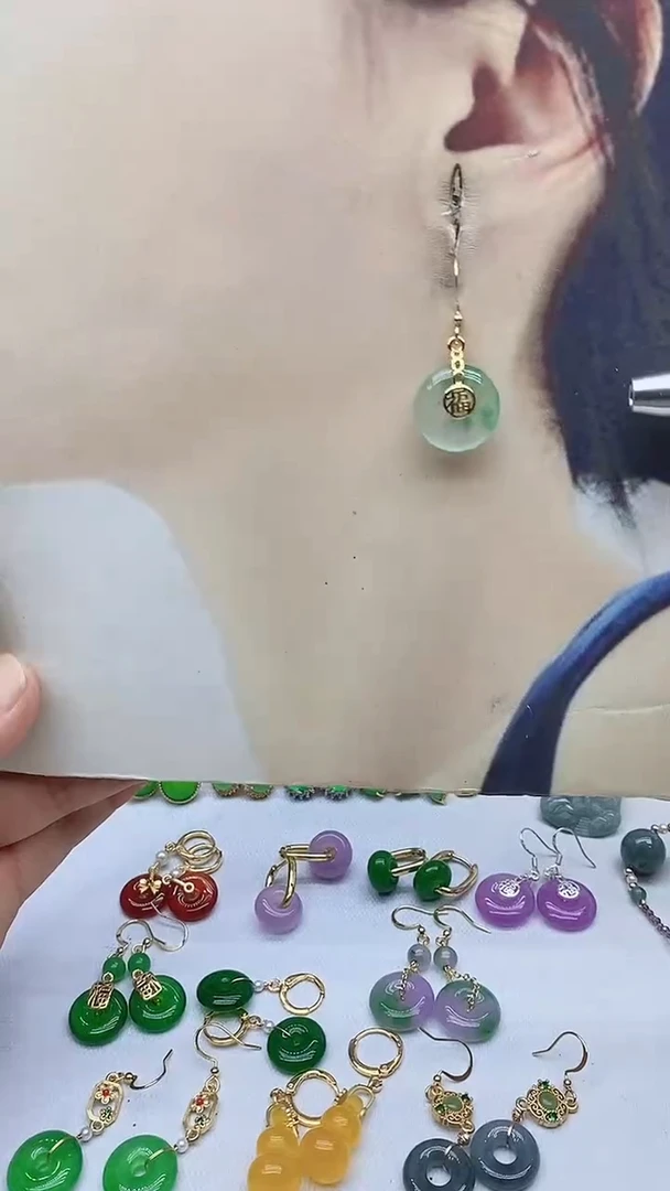 石英质玉（非洲翠）14K金镶嵌耳饰315