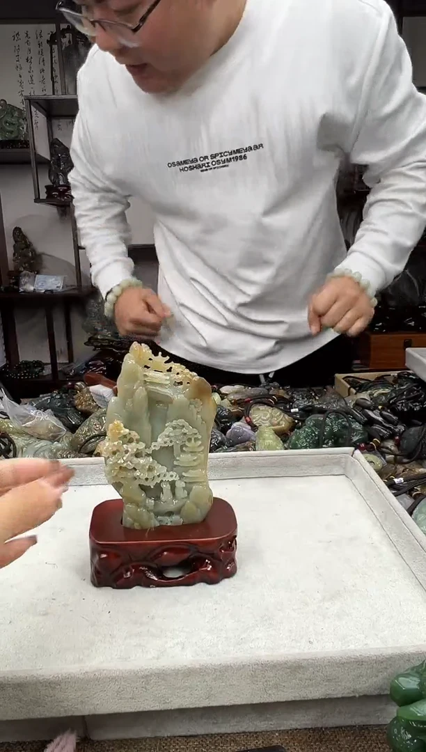 未镶嵌和田玉摆件1