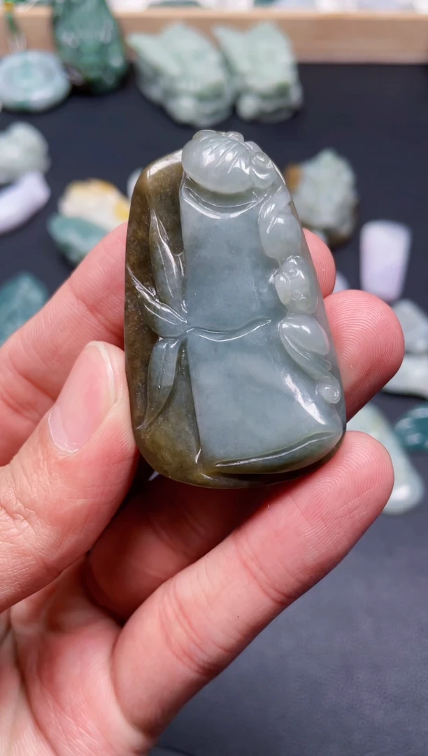 【闪购商品】翡翠颈饰未镶嵌天然翡翠a货