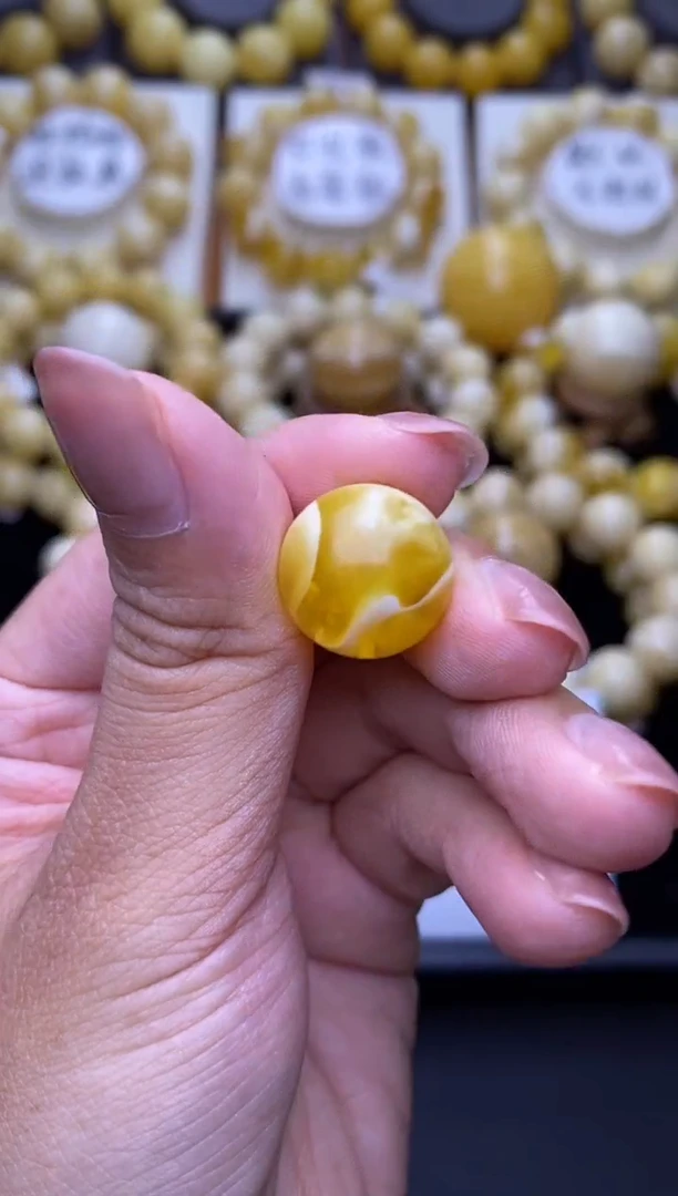 裸石琥珀未镶嵌15.8mm+大小姐珠宝22