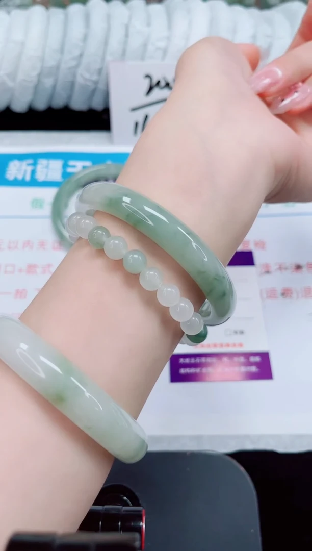 未镶嵌手镯石英质玉61-61/62