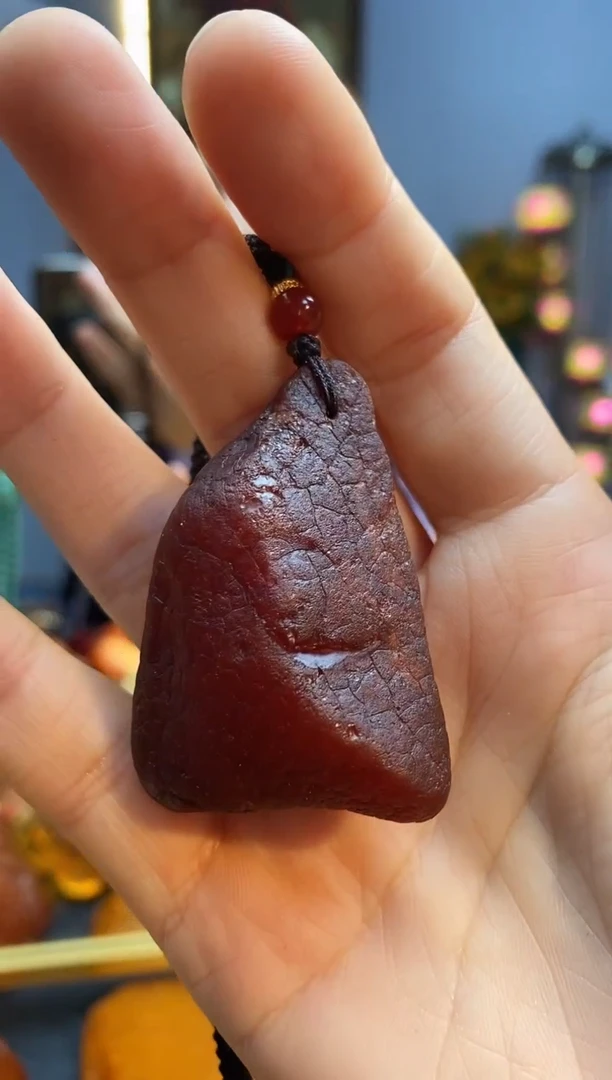 琥珀颈饰未镶嵌吊坠