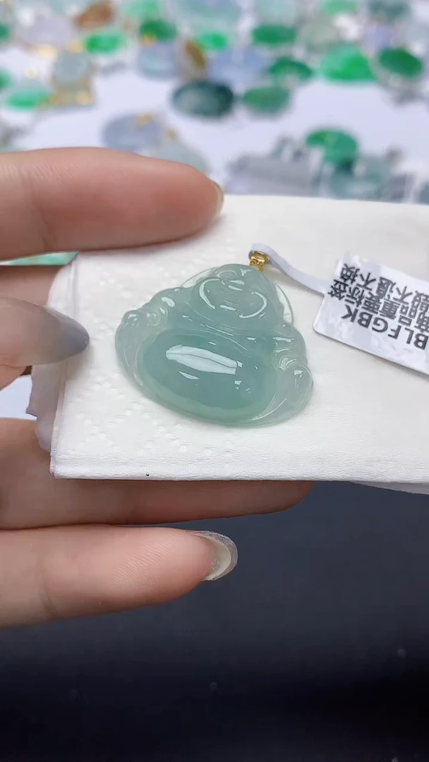翡翠18K金镶嵌颈饰天然缅甸a货翡翠