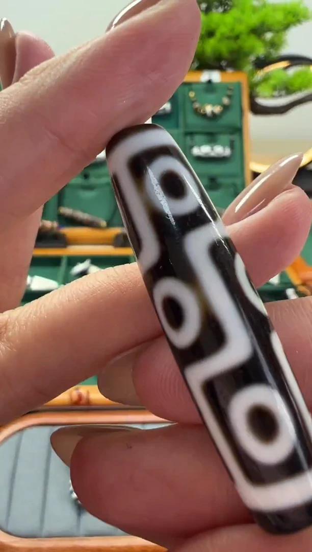 玛瑙/玉髓（覆膜）颈饰未镶嵌47.（微瑕）