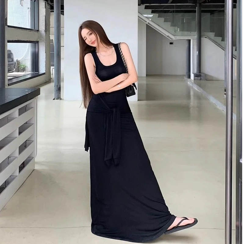 2025夏季法式时尚洋气设计感纯色无袖背心连衣裙收腰拖地长裙旅行