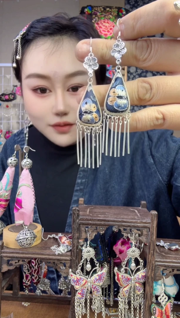 【闪购商品】刺绣纯手工苗绣非遗耳环