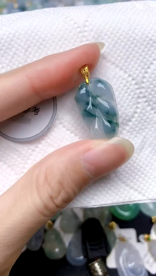 颈饰银S925镶嵌翡翠天然A货翡翠