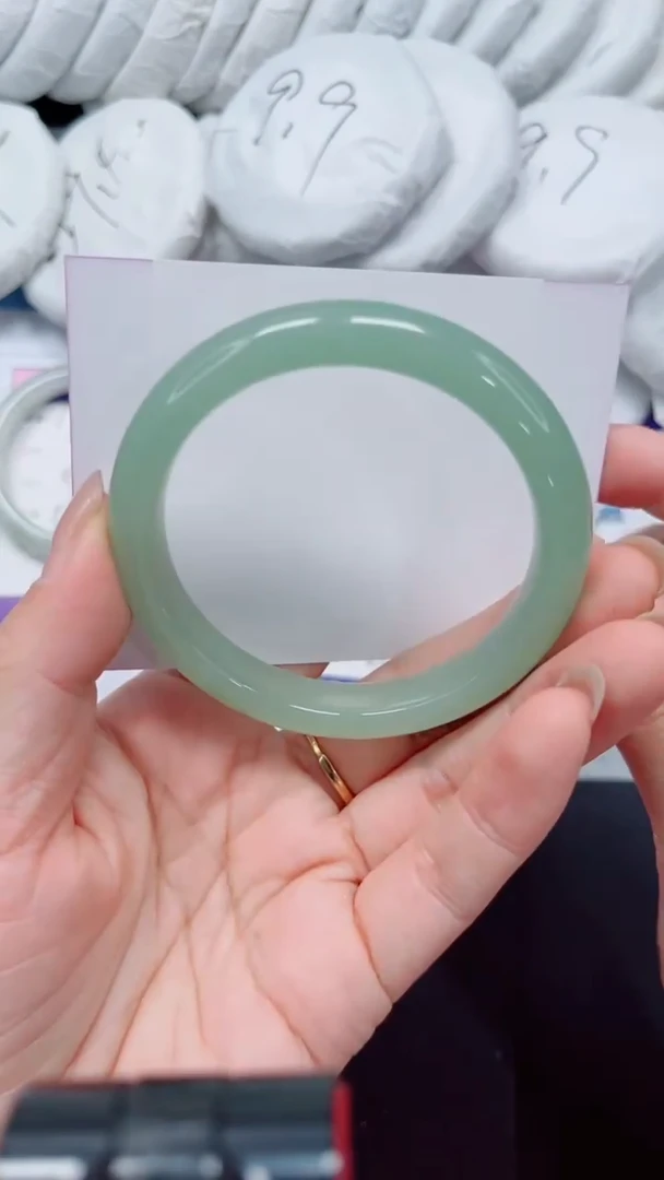 未镶嵌手镯石英质玉196-58