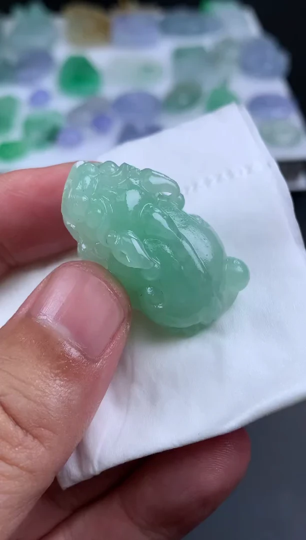 【闪购商品】定制翡翠未镶嵌翡翠