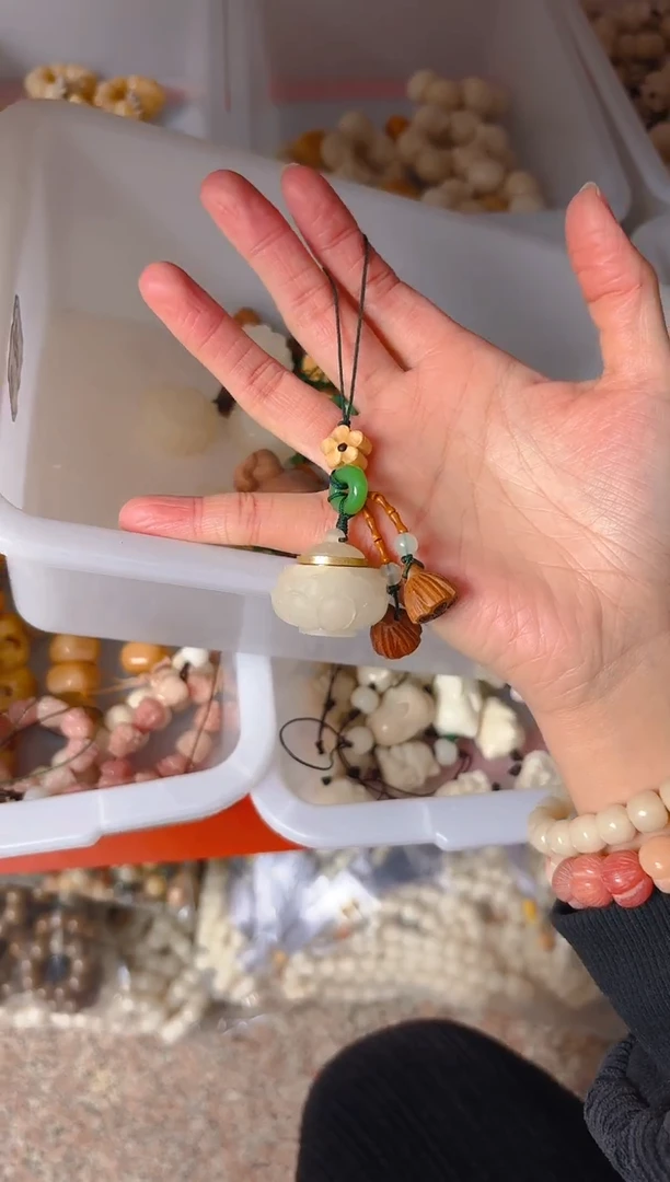 吊坠菩提根/象牙果夜光香炉挂件