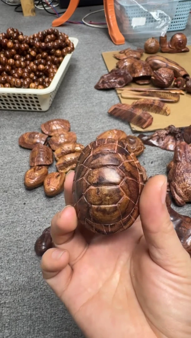 【闪购商品】黄花梨/降香黄檀把件正宗海黄富甲一方把件