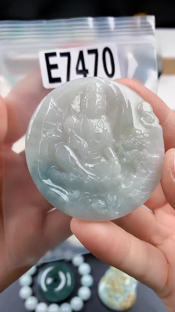 颈饰未镶嵌翡翠天然翡翠吊坠挂件