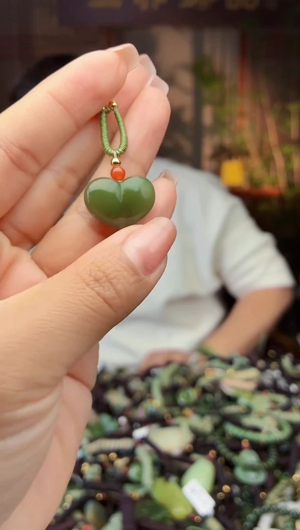 颈饰未镶嵌和田玉多样性发货拍一发一