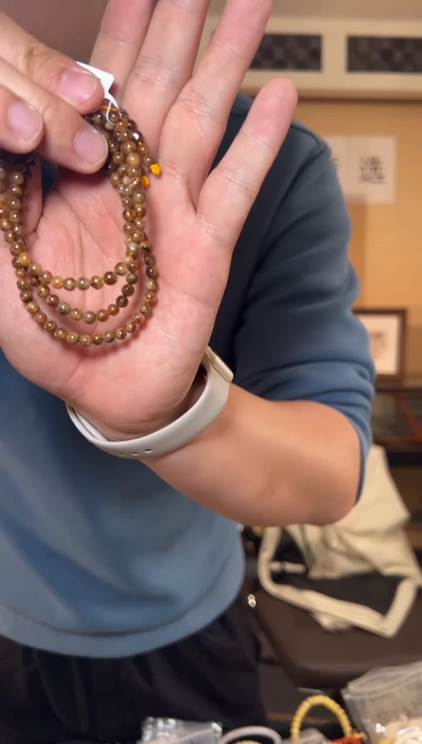 【闪购商品】琥珀手串未镶嵌约4.5mm/7克缅甸溶洞飘花圆珠多圈