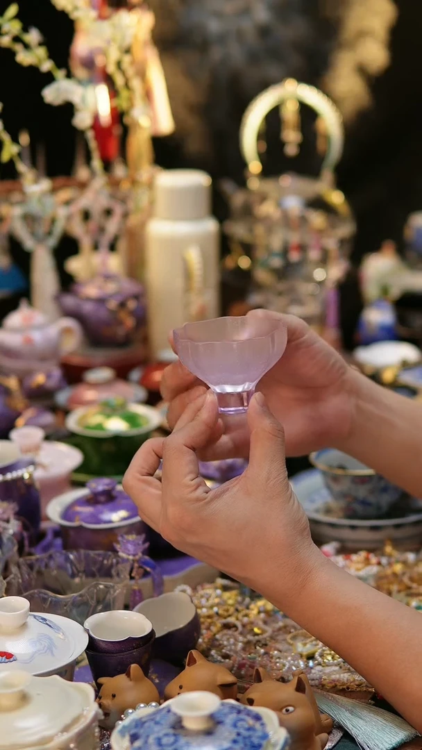 【闪购商品】杯紫色星空花口客杯