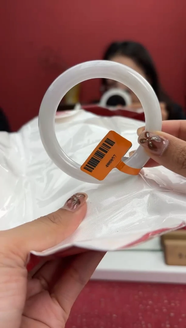 【闪购商品】翡翠手镯未镶嵌15手镯