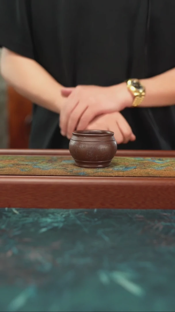 茶杯紫砂6.5     紫泥   五牛主人杯