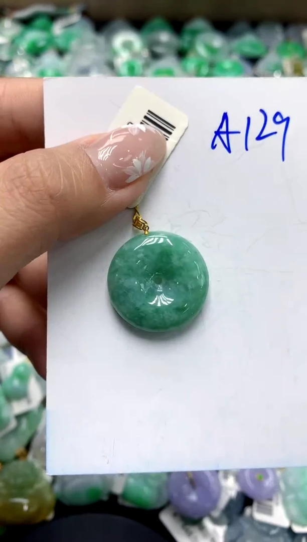 【闪购商品】翡翠颈饰18K金镶嵌1111111111111111111