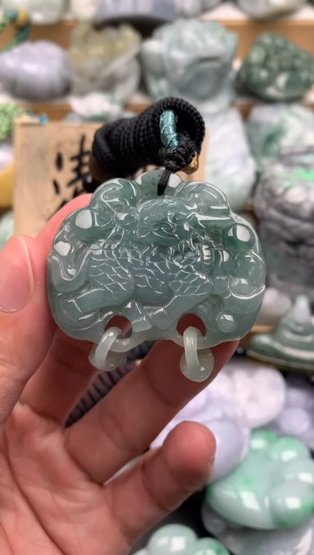 吊坠(不含链)未镶嵌翡翠1