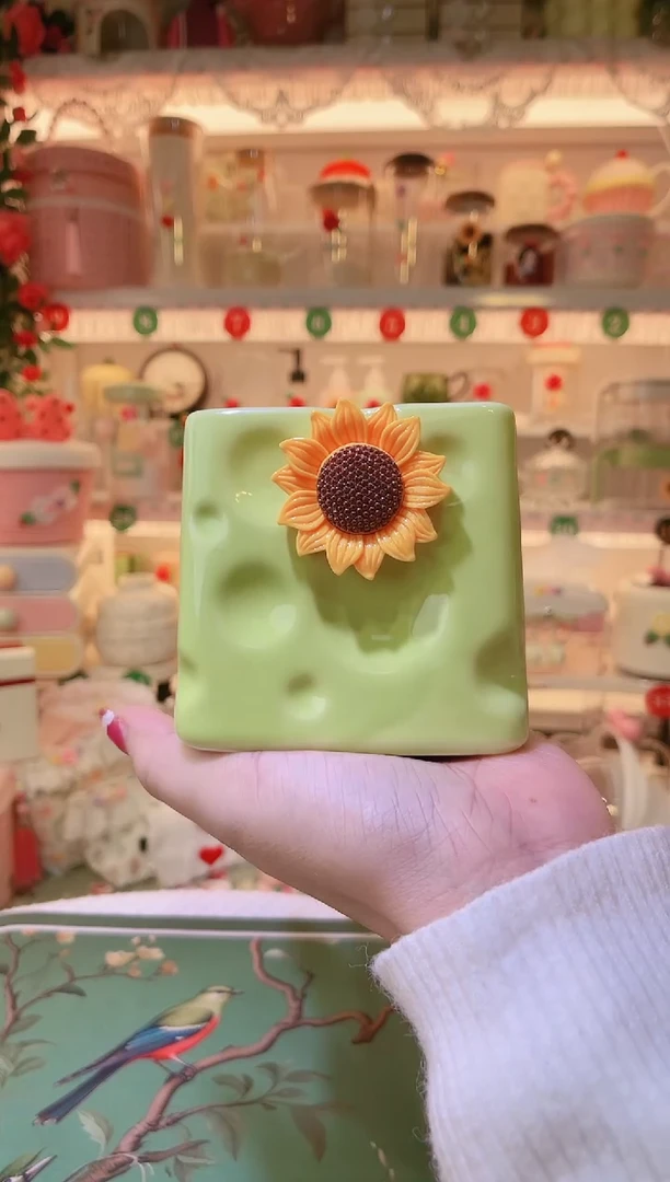 开播福利，仅剩一件！笔筒