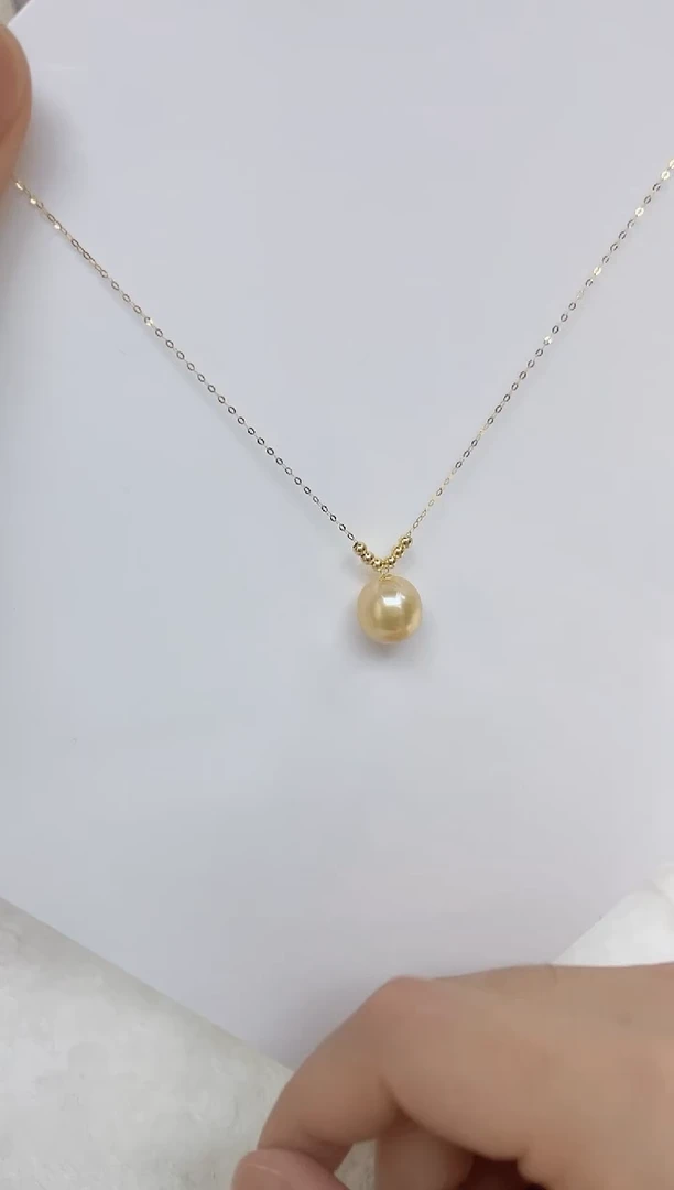 18K金镶嵌海水珍珠颈饰