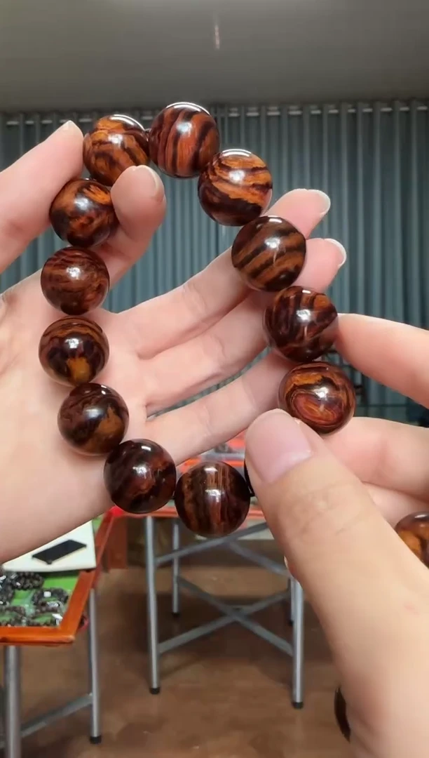 黄花梨/降香黄檀1.8乱纹树头料多样发一