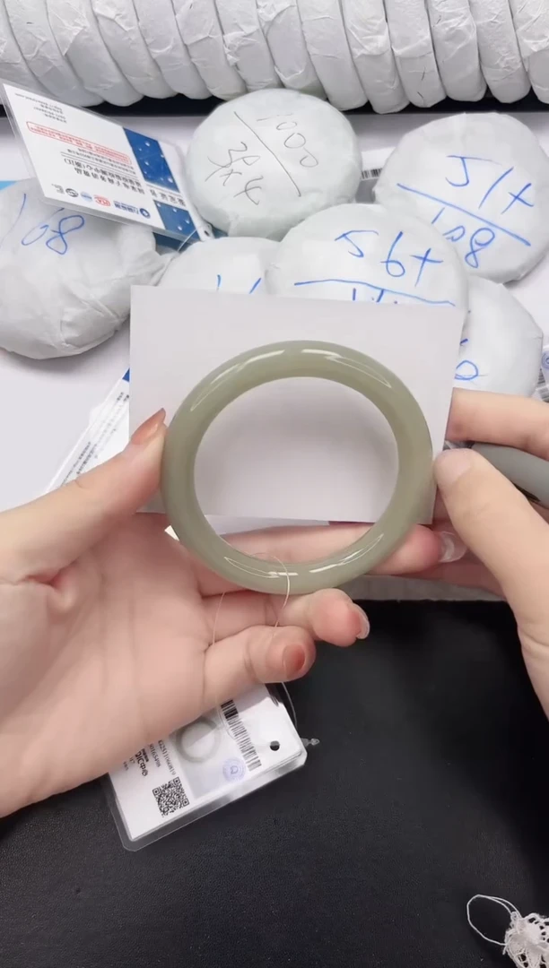 未镶嵌手镯石英质玉36-60.2DY