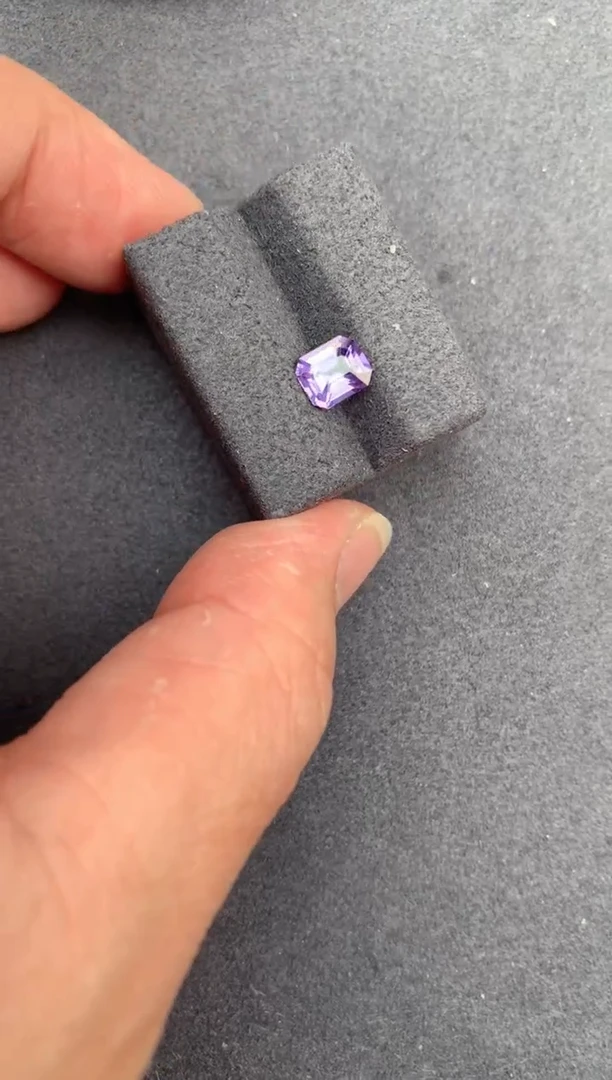 【闪购商品】彩色蓝宝石裸石未镶嵌1.1ct无烧紫蓝宝