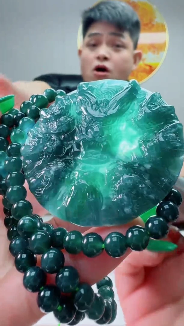 翡翠未镶嵌颈饰多样性随机发其一