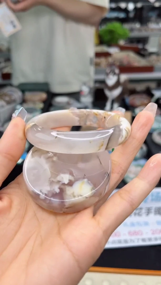 【闪购商品】石英质玉手镯未镶嵌56圈口（赠品镯心）1456184