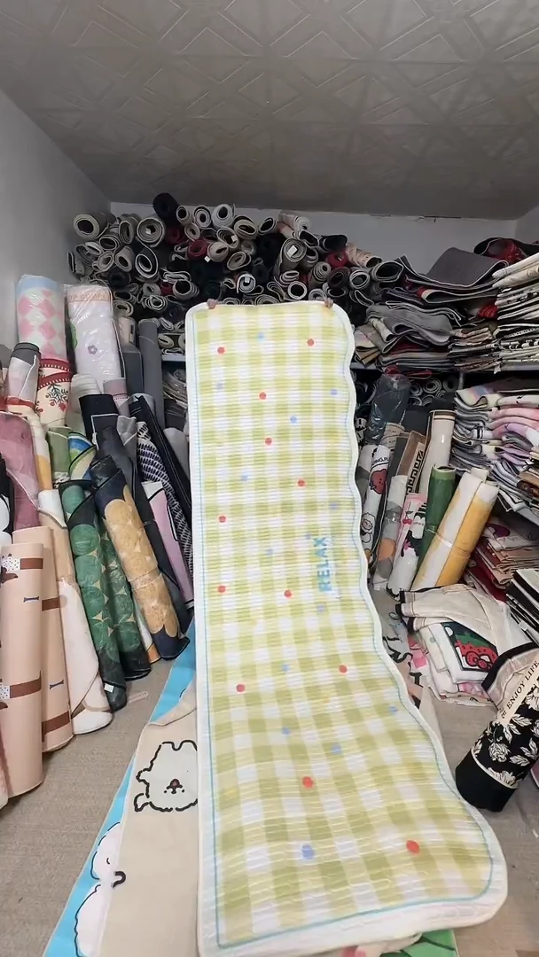 亚麻拈**笑a004