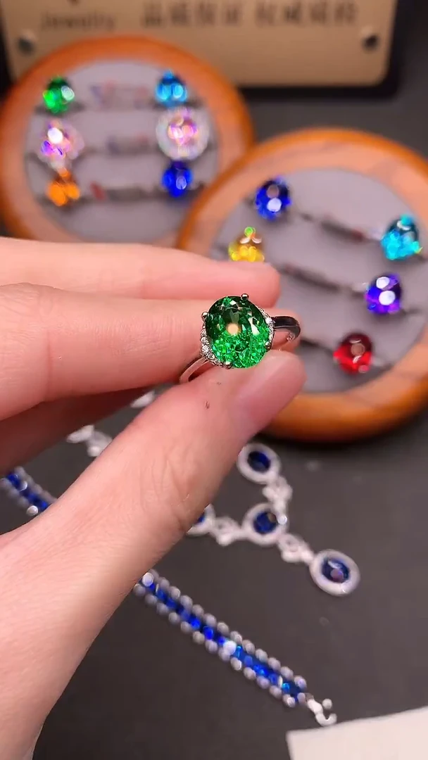 银S925镶嵌戒指绿色碧玺.....