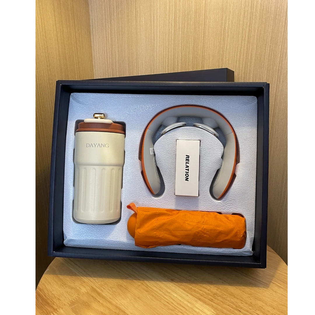 120斤的大杨 定制颈部按摩仪礼盒装