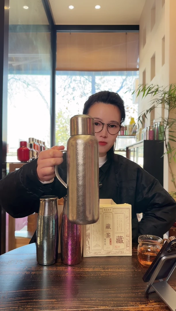 800毫升纯钛新款银色