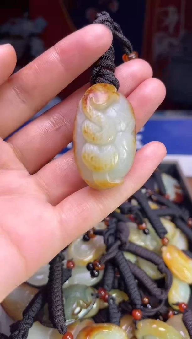 颈饰未镶嵌和田玉123