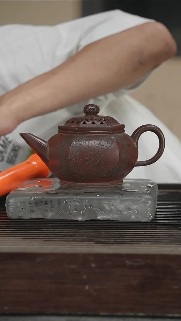 茶壶紫砂容量300CC160号带证
