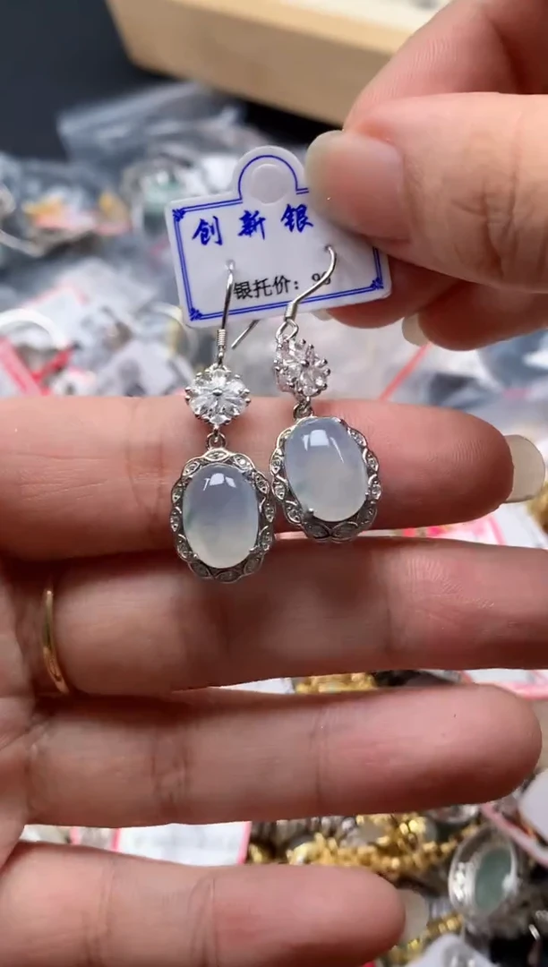 翡翠戒指银S925镶嵌天然A货缅甸翡翠