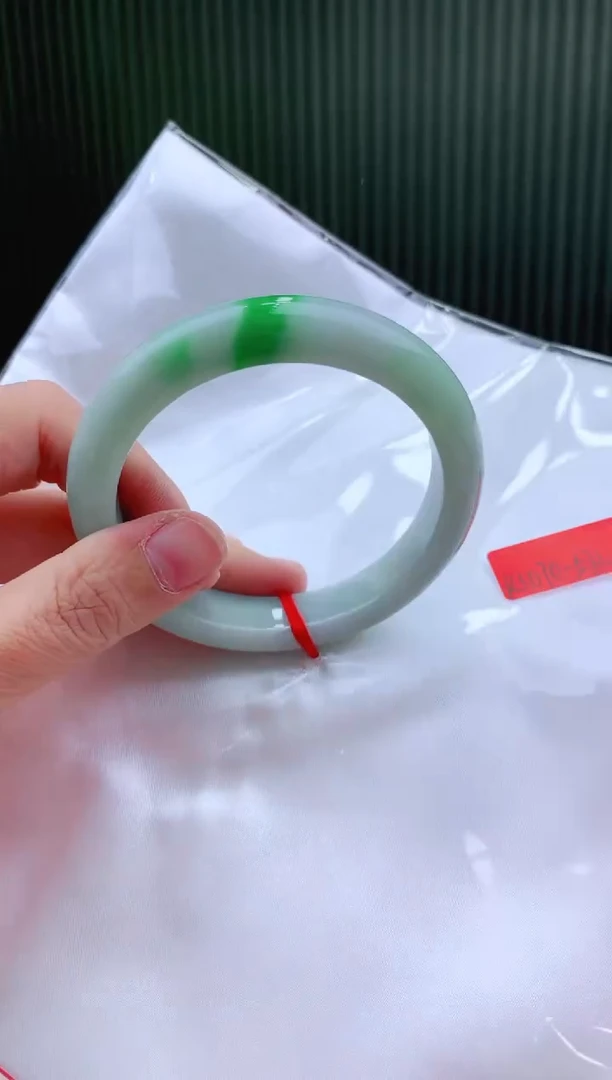 未镶嵌手镯翡翠56