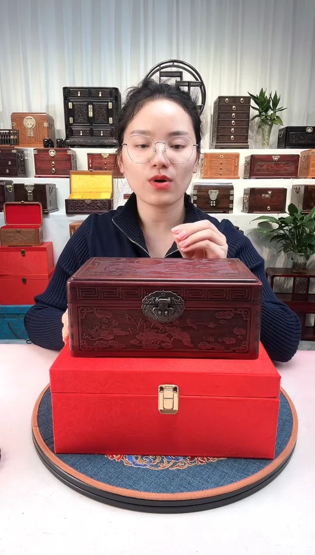 紫檀木类成套家具幸福美满