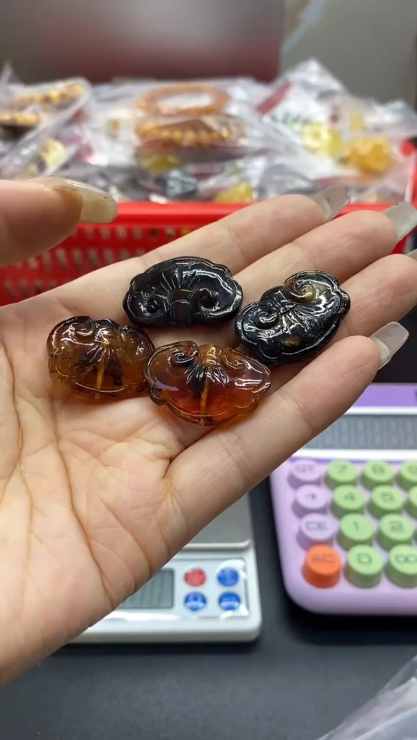 未镶嵌琥珀珠宝奇石1504多样性发其一